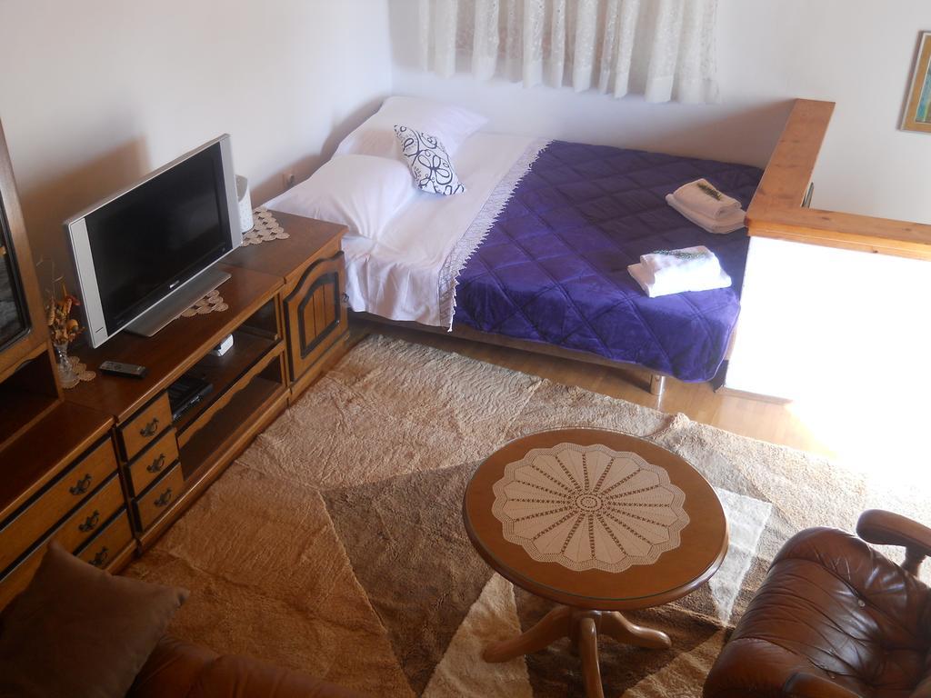 Apartments Ada Novak Хвар Номер фото